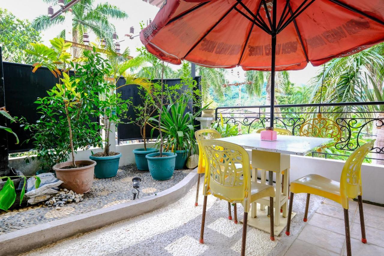 Oyo 3088 Green Valley House Senggigi Exterior foto