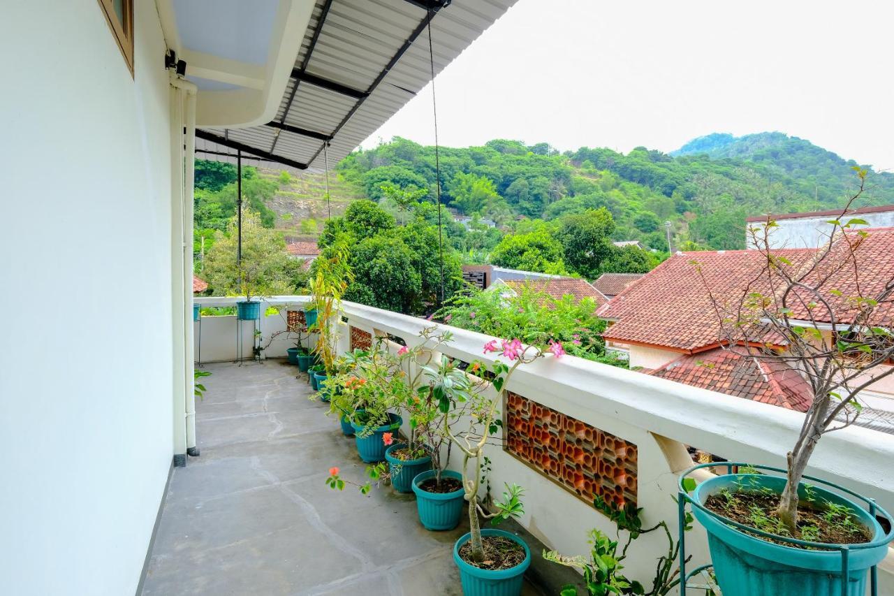 Oyo 3088 Green Valley House Senggigi Exterior foto