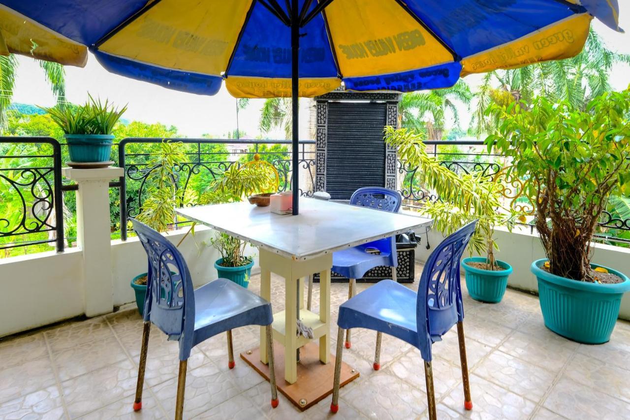 Oyo 3088 Green Valley House Senggigi Exterior foto